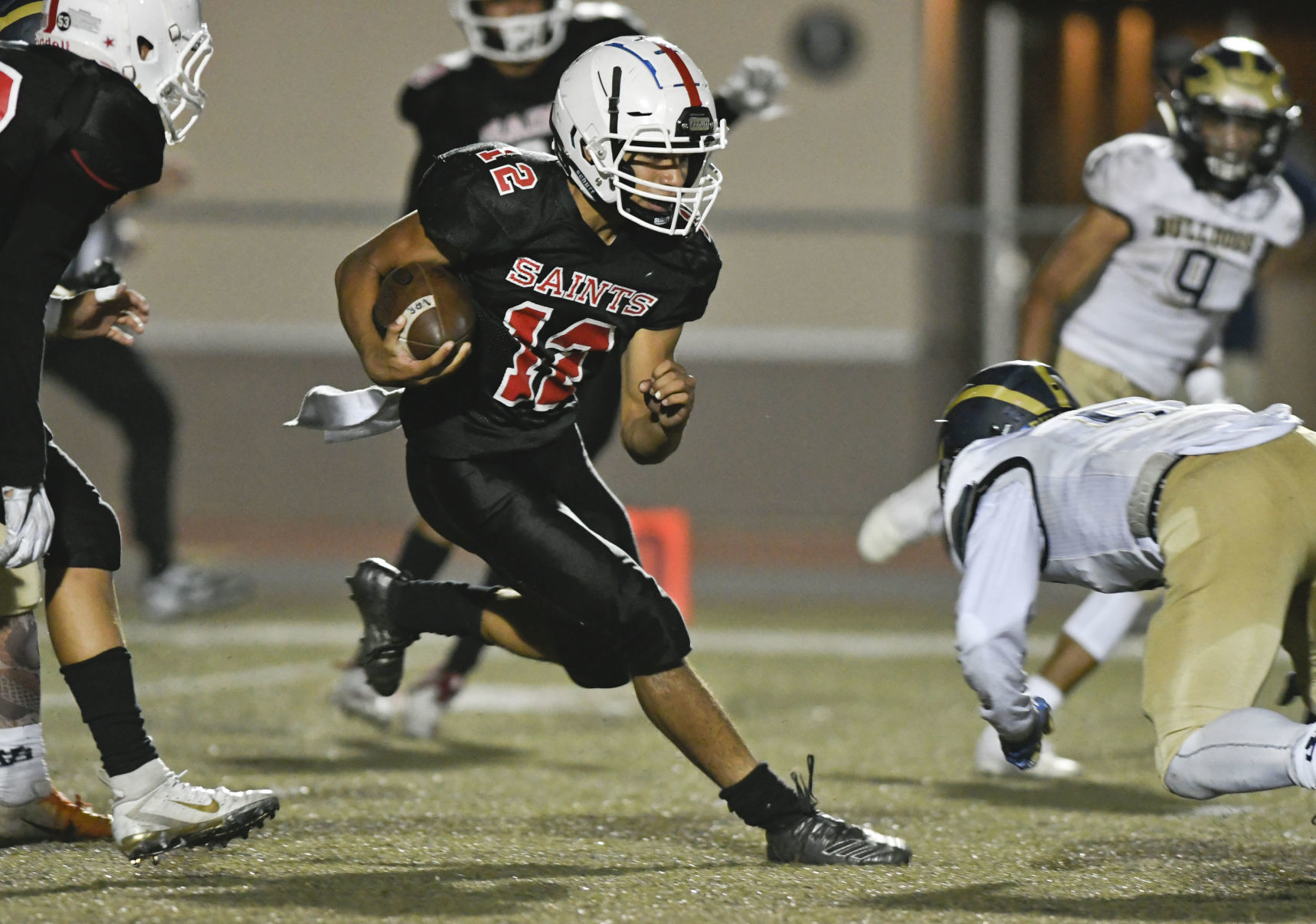 091319 GV SM football 05.jpg